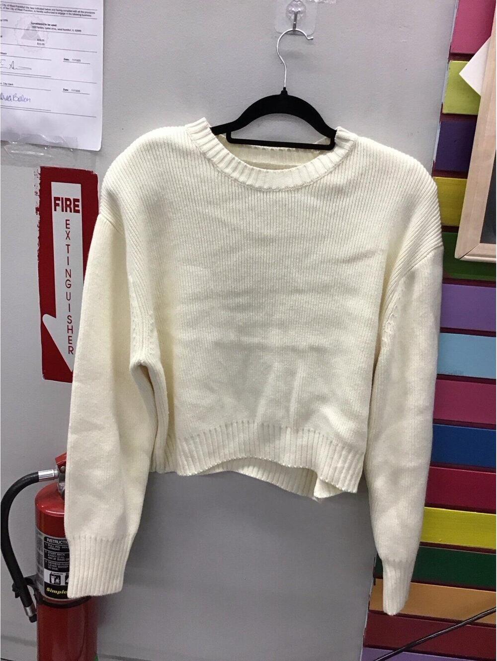 Kbb kahlana sweater XL shoulder pads cream new from target